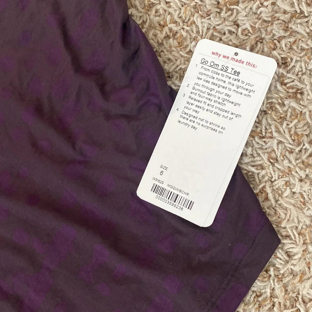 Lululemon Go Om Short Sleeve Tee
Mini Ghost Weave Burnout NWT Size 6 - Picture 5 of 8